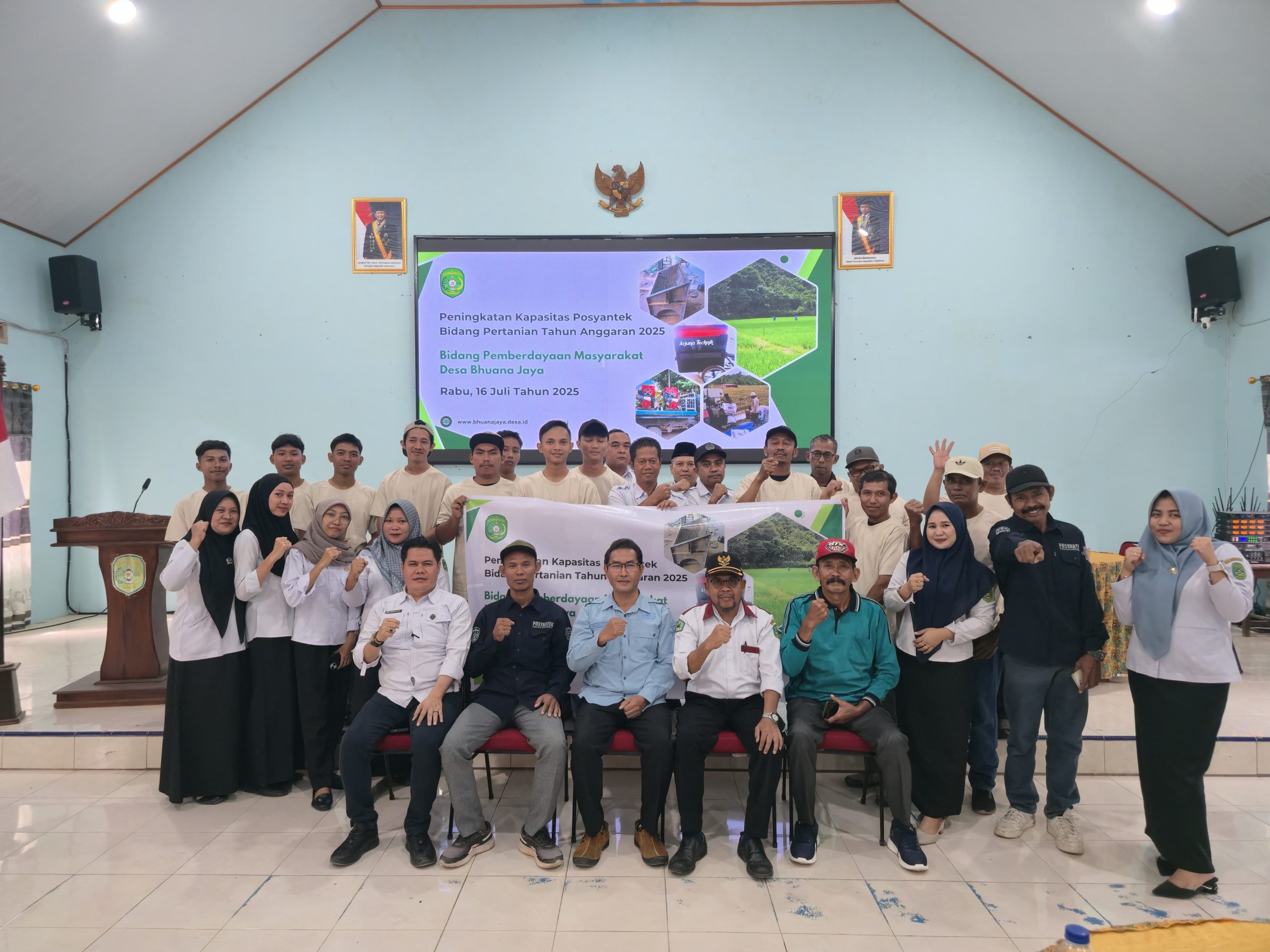 Pelatihan Peningkatan Kapasitas Posyantek Desa Bhuana Jaya Fokus pada Inovasi Pertanian