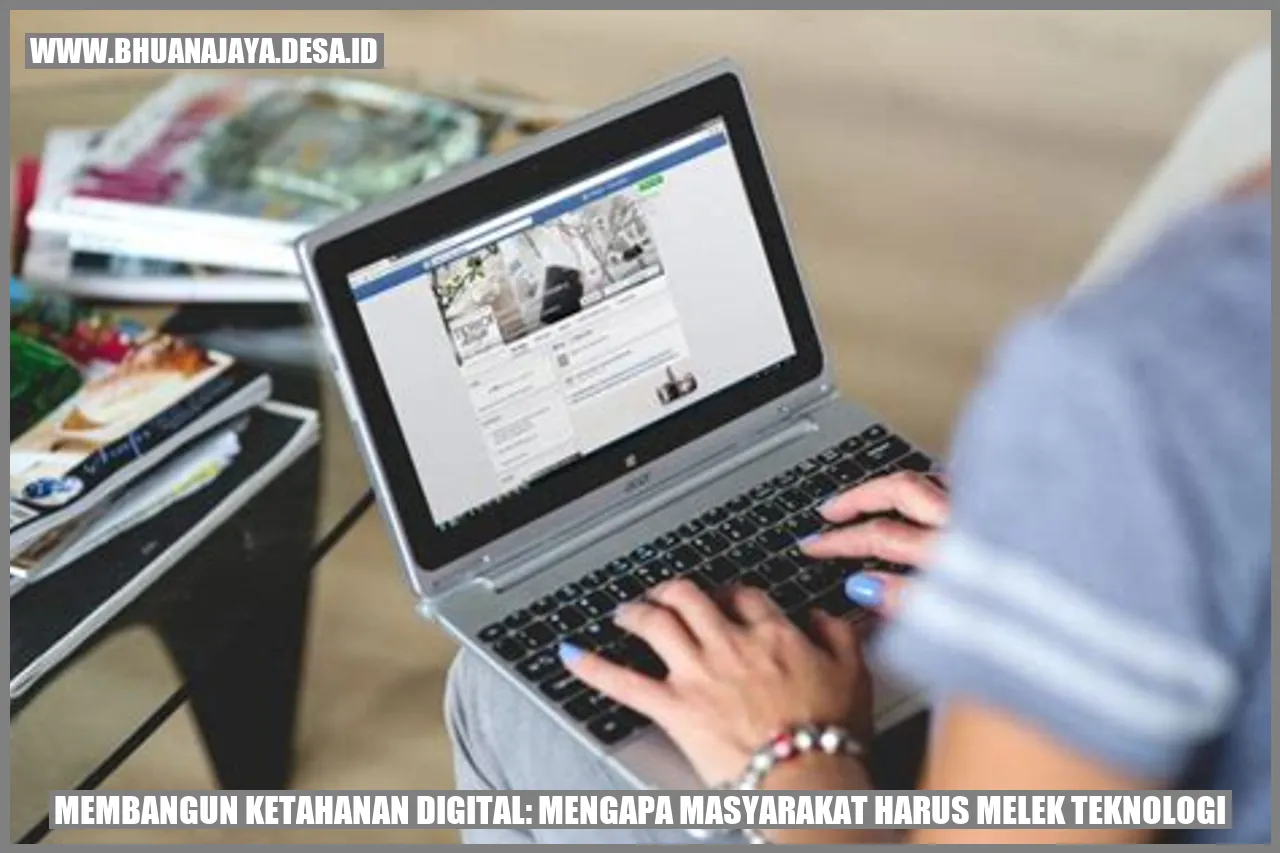 Membangun Ketahanan Digital: Mengapa Masyarakat Harus Melek Teknologi?